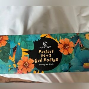 Kastiny 27 count Gel Polish, EUC